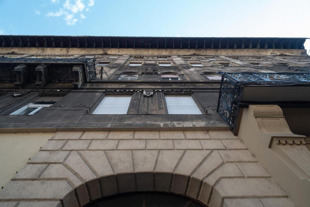 Blue Ribbon Apartment Budapest Luaran gambar